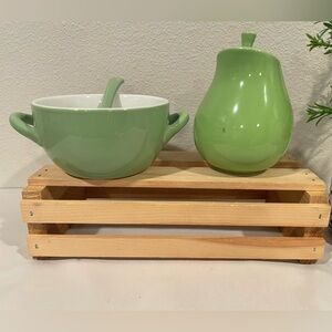 🥳BOGO! Sengware Avocado Green Ceramic Soup Bowl w Spoon &Pear Shaped Container.